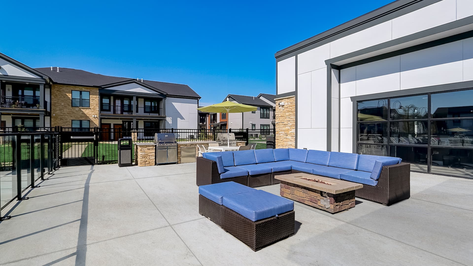 Photos of Springs at Lily Cache Creek in Bolingbrook, IL